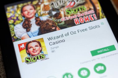 Ryazan, Rusya - 03 Temmuz 2018: Sihirbazı'nın Oz ücretsiz slot Casino kutsal kişilerin resmi içinde mobil uygulamalar listesi