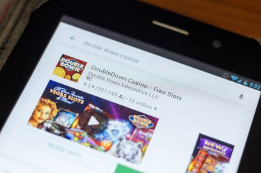 Ryazan, Rusya - 03 Temmuz 2018: Doubledown Casino - in tablet Pc ekranda hareket eden app ücretsiz yuvaları