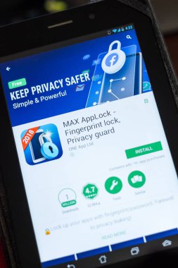 Ryazan, Rusya - 03 Temmuz 2018: Max Applock - Privacy guard, Applocker kutsal kişilerin resmi içinde mobil uygulamalar listesi