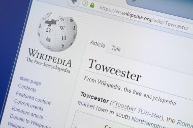 Ryazan, Rusya - 19 Ağustos 2018: Vikipedi sayfa hakkında Towcester Pc ekranda