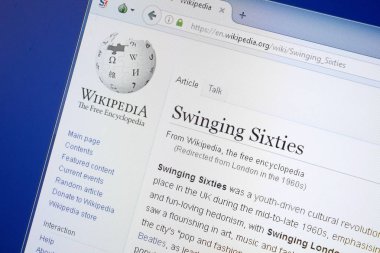 Ryazan, Rusya - 19 Ağustos 2018: Vikipedi sayfa hakkında sallanan Sixties Pc ekranda