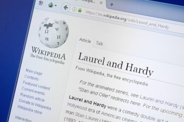 Ryazan, Rusya - 19 Ağustos 2018: Vikipedi sayfası Laurel ve Hardy hakkında Pc ekranda