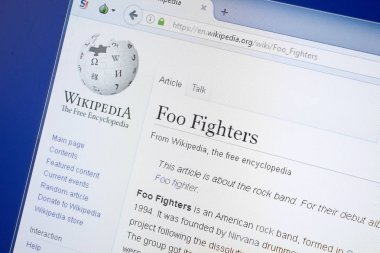 Ryazan, Rusya - 19 Ağustos 2018: Vikipedi sayfa hakkında Foo Fighters Pc ekranda