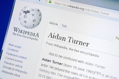 Ryazan, Rusya - 28 Ağustos 2018: Vikipedi sayfası Aidan Turner hakkında Pc ekranda.