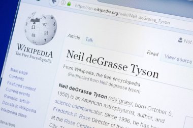 Ryazan, Rusya - 28 Ağustos 2018: Vikipedi sayfası Neil degrasse Tyson Pc görüntüleme hakkında.