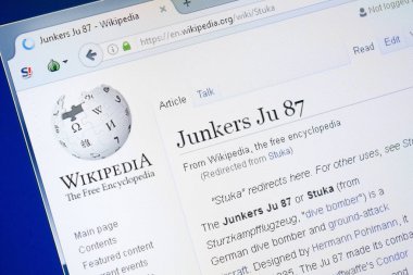 Ryazan, Rusya - 28 Ağustos 2018: Vikipedi sayfa hakkında Junkers Ju 87 Pc ekranda.