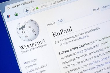 Ryazan, Rusya - 28 Ağustos 2018: Vikipedi sayfa hakkında Rupaul Pc ekranda.