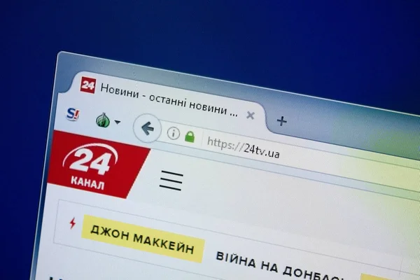 Ryazan, russland - 26. august 2018: homepage von 24tv website on the display of pc. url - 24tv.ua — Stockfoto