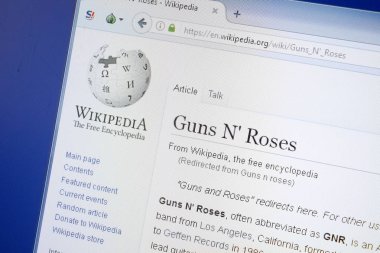 Ryazan, Rusya - 19 Ağustos 2018: Vikipedi sayfa hakkında Guns N' Roses Pc ekranda