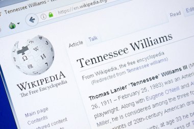 Ryazan, Rusya - 28 Ağustos 2018: Vikipedi sayfası Tennessee Williams hakkında Pc ekranda.
