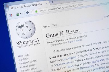 Ryazan, Rusya - 19 Ağustos 2018: Vikipedi sayfa hakkında Guns N' Roses Pc ekranda