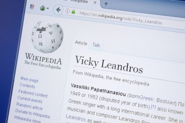 Ryazan, Rusya - 19 Ağustos 2018: Vikipedi sayfa hakkında Vicky Leandros Pc ekranda