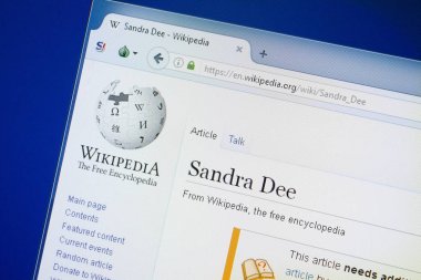 Ryazan, Rusya - 19 Ağustos 2018: Vikipedi sayfa hakkında Sandra Dee Pc ekranda