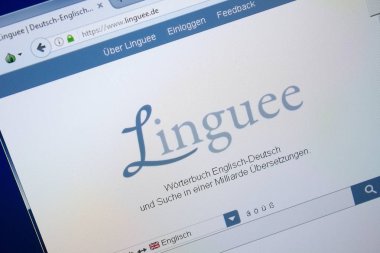Ryazan, Rusya - 26 Ağustos 2018: Linguee ana web sitesi Pc. Url - Linguee.de görüntüleme