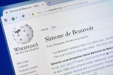 Ryazan, Rusya - 19 Ağustos 2018: Vikipedi sayfa hakkında Simone de Beauvoir Pc ekranda