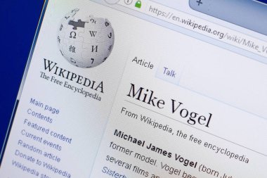 Ryazan, Rusya - 19 Ağustos 2018: Vikipedi sayfa hakkında Mike Vogel Pc ekranda