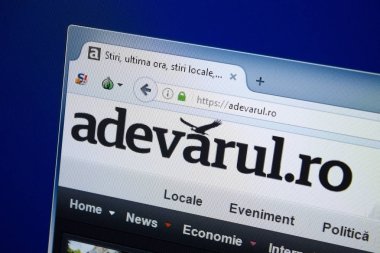 Ryazan, Rusya - 26 Ağustos 2018: Adevarul ana web sitesi Pc. Url - Adevarul.ro görüntüleme