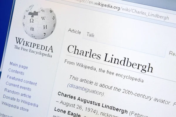 Ryazan, Rusia - 28 Agustus 2018: Halaman Wikipedia tentang Charles Lindbergh pada tampilan PC . — Stok Foto