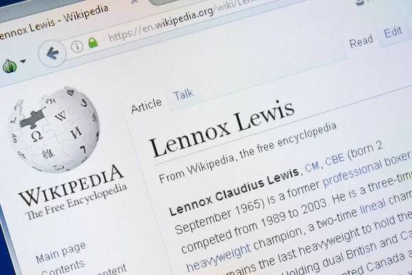 Ryazan, Rusia - 28 de agosto de 2018: página de Wikipedia sobre Lennox Lewis en la pantalla de PC . — Foto de Stock