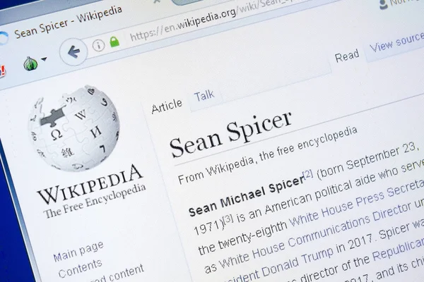 Ryazan, Rusland - augustus 28, 2018: Wikipedia-pagina over Sean Spicer op het beeldscherm van de Pc. — Stockfoto