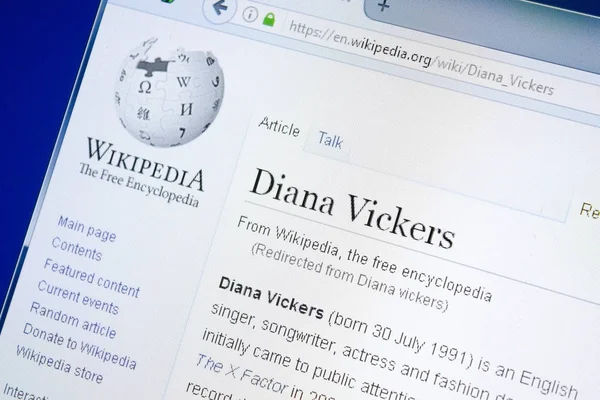 Ryazan, russland - august 28, 2018: wikipedia-seite über diana vickers auf dem display des pc — Stockbild Ryazan, russland - august 28, 2018: wikipedia-seite über diana vickers auf dem display des pc. — Stockfoto