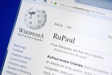 Ryazan, Rusya - 28 Ağustos 2018: Vikipedi sayfa hakkında Rupaul Pc ekranda.