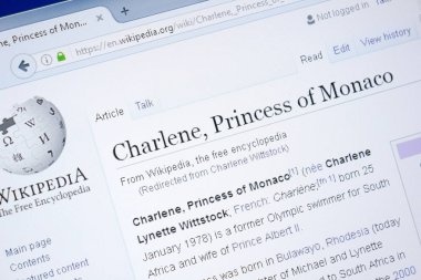 Ryazan, Rusya - 28 Ağustos 2018: Vikipedi sayfa hakkında Monaco prensesi Charlene Pc ekranda.