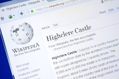 Ryazan, Rusya - 28 Ağustos 2018: Vikipedi sayfası Highclere Castle hakkında Pc ekranda.