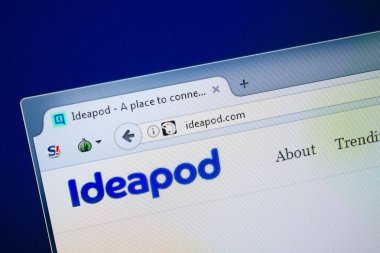 Ryazan, Rusya - 26 Ağustos 2018: Ana fikir Pod Web sitesi Pc. Url - Ideapod.com görüntüleme