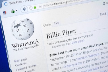 Ryazan, Rusya - 28 Ağustos 2018: Vikipedi sayfası Billie Piper hakkında Pc ekranda.
