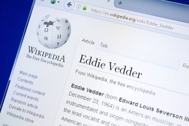 Ryazan, Rusya - 28 Ağustos 2018: Vikipedi sayfa hakkında Eddie Vedder Pc ekranda.