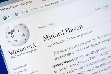 Ryazan, Rusya - 28 Ağustos 2018: Vikipedi sayfa hakkında Milford Haven Pc ekranda.