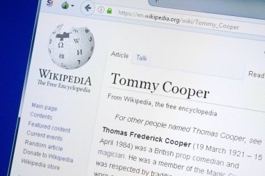 Ryazan, Rusya - 28 Ağustos 2018: Vikipedi sayfası Tommy Cooper hakkında Pc ekranda.