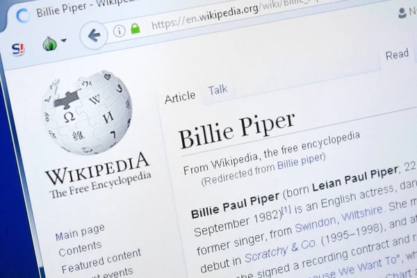 Ryazan, Rusya - 28 Ağustos 2018: Vikipedi sayfası Billie Piper hakkında Pc ekranda.