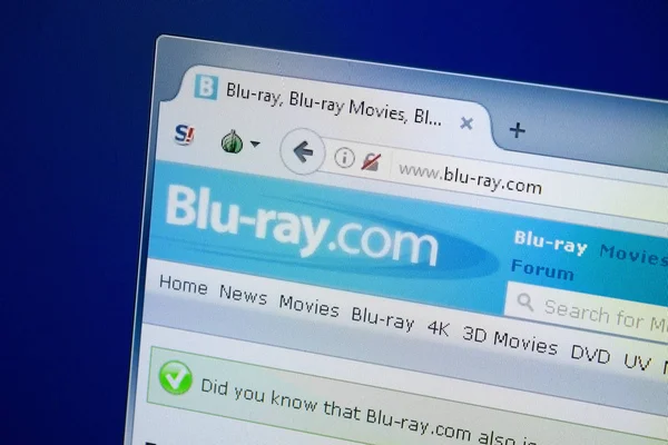 Ryazan, Russie - 26 août 2018 : Page d'accueil du site Blu-Ray sur l'affichage du PC. Url - Blu-Ray.com — Photo