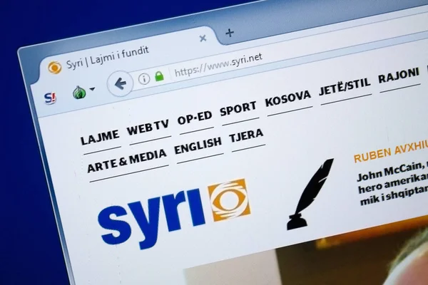 Ryazan, russland - august 26, 2018: homepage der syri website auf dem display des pc, url - syri.net. — Stockbild Ryazan, russland - 26. august 2018: homepage der syri website auf dem display des pc. url - syri.net — Stockfoto