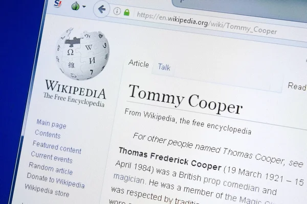 Ryazan, Rusya - 28 Ağustos 2018: Vikipedi sayfası Tommy Cooper hakkında Pc ekranda.