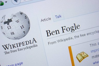 Ryazan, Rusya Federasyonu - 09 Eylül 2018 - Vikipedi sayfa hakkında Ben Fogle Pc ekranda
