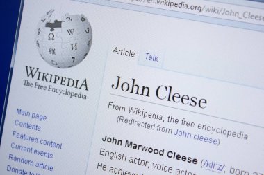 Ryazan, Rusya Federasyonu - 09 Eylül 2018 - Vikipedi sayfa hakkında John Cleese Pc ekranda