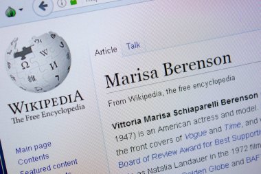 Ryazan, Rusya Federasyonu - 09 Eylül 2018 - Vikipedi sayfa hakkında Marisa Berenson Pc ekranda