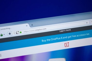 Ryazan, Rusya - 09 Eylül 2018: Ana, bir artı web sitesi Pc, url - Oneplus.com görüntüleme.