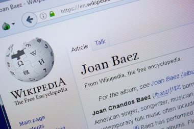 Ryazan, Rusya Federasyonu - 09 Eylül 2018 - Vikipedi sayfa hakkında Joan Baez Pc ekranda