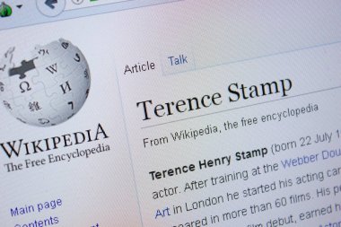 Ryazan, Rusya Federasyonu - 09 Eylül 2018 - Vikipedi sayfa hakkında Terence Stamp Pc ekranda