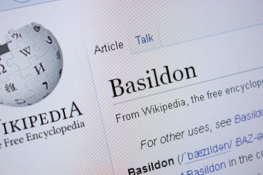 Ryazan, Rusya Federasyonu - 09 Eylül 2018 - Vikipedi sayfa hakkında Basildon Pc ekranda