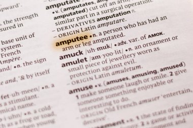 Sözcük veya tümceciğin Amputee marker ile vurgulanan bir sözlük.