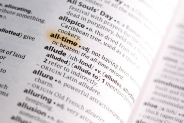 Sözcüğün veya tümceciğin marker ile vurgulanan Sözlükteki tüm zamanların.