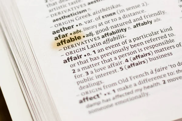 単語または語句 Affable マーカーで強調表示されます辞書 — ストック写真