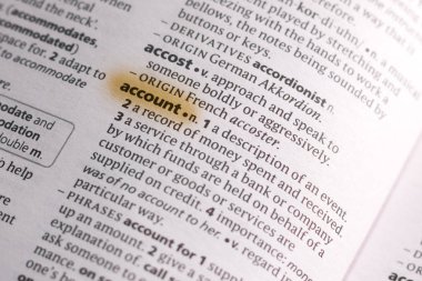 Sözcüğün veya tümceciğin hesap marker ile vurgulanan Sözlükteki.