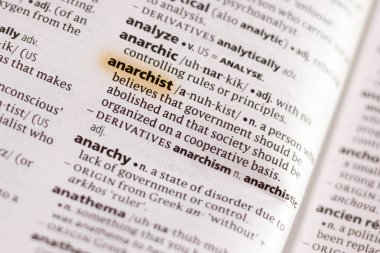 Sözcük veya tümceciğin anarşist marker ile vurgulanan bir sözlük.
