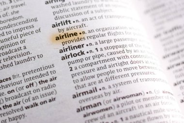 Sözcük veya tümceciğin havayolu marker ile vurgulanan bir sözlük.